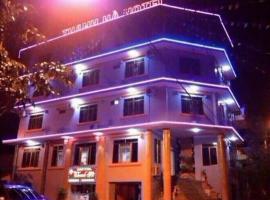 Thanh Ha Hotel，位于Chơ Mơi的酒店