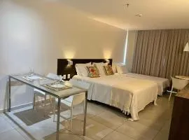 Coral Ritz - Flat beira mar (Condomínio Ritz Suites Home Service)