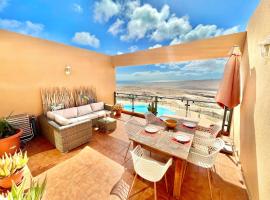 Triplex Caleta de Fuste Impresionantes vistas，位于卡勒达德福斯特的酒店