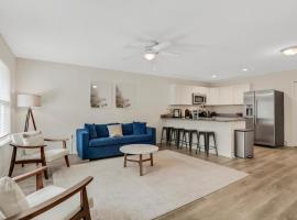 Town nearby, beach, grill, garage, pets，位于圣奥古斯丁的酒店