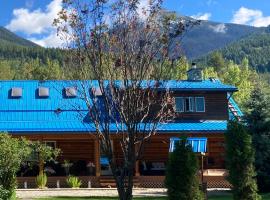 Cougar Mountain Cabin Rentals，位于维勒蒙特的酒店