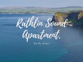 Rathlin Sound Apartment, Ballycastle，位于巴利卡斯尔的酒店