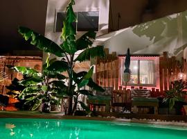 Tropical Lodge SPA Narbonne，位于纳博讷的度假屋