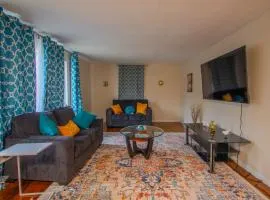 Cozy 2 Bedroom in Cleveland