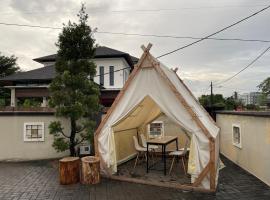 The Tent HomestayBig Outdoor, Free Bikes, 1min ride to Lake Garden，位于太平的酒店