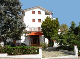 Hotel Del Duca，位于Montedinove的酒店