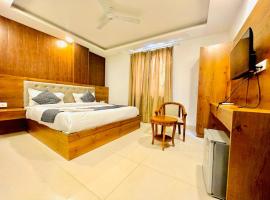 Hotel The Glory Near Delhi International Airport，位于新德里德里英迪拉•甘地国际机场 - DEL附近的酒店