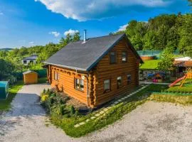 Srub pod lesíkem