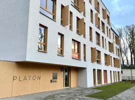 Platon Residence Apartments，位于罗兹罗兹MT贸易展览会附近的酒店