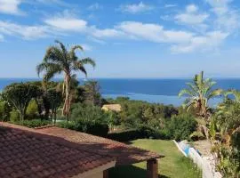 Villetta vista mare a Praialonga