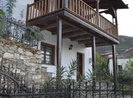 Lila's Guest House，位于Mikros Prinos的度假屋