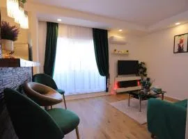 Apartament Beauty Smarald by Cosmopolis