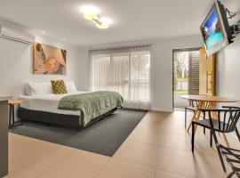 BIG4 Ingenia Holidays Queenscliff Beacon，位于昆斯克利夫的酒店