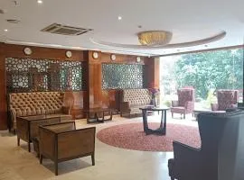 ASTRA HOTELS & SUITES WHITEFIELD NEAR TO NALLURAHALLI METRO STATION and KTPO