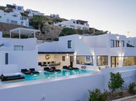 Phenomenal Mykonos Villa Villa Julietta 5 Bedrooms Private Jacuzzi with Stunning Sea and Beach Views Psarou，位于萨鲁的酒店