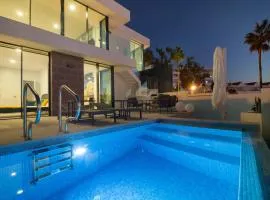 200m² NEW Villa B with private, heated pool and amazing ocean view.