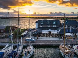 Meerblick Lemkenhafen，位于费马恩的浪漫度假酒店