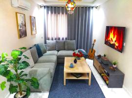 Welcome Home - Luxury apartment with private patio，位于杰迪代的酒店