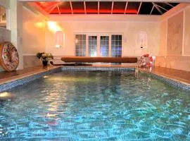 Family Retreat or Romantic Break