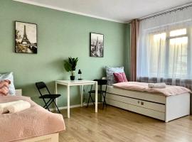 Beautiful rooms in Szczecin - parking Gratis，位于什切青的酒店