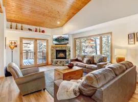 Slopeside Luxury Chalet 100 I Hot Tub I Great Views I Best Price I FREE Adventures Daily
