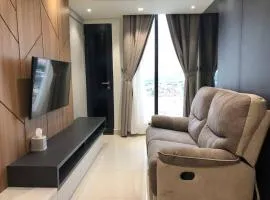 Luxurious Two Bedroom Unit in Bluhen Tower