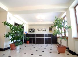 安达鲁兹亚酒店，位于Giurgiu的酒店