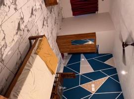 Hotel lucky，位于Bhāgamandala的酒店