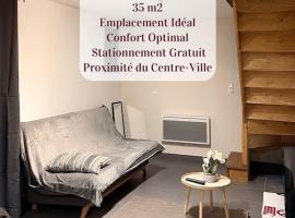 Appartement 2 pièces RDC en duplex vue cour Parking Gratuit à 20mètres，位于罗阿纳的酒店