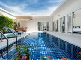 Brand New 3 Bedroom Pool Villa，位于Ban Saiyuan (1)的酒店