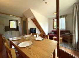 Chalet lumineux 3 pièces, 4 pers, proche remontées et pistes, balcon, parking, wifi gratuit - FR-1-525-270
