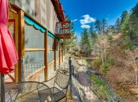 Riverside Retreat with Screened Porch 6 Mi to Taos!