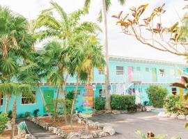卢港珊瑚礁度假酒店，位于Summerland Key联庆水生保存区附近的酒店