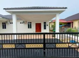 Homestay Usrati 17J (untuk muslims sahaja)