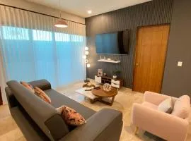 Luxury 2 bedroom apt 3 min away from the boardwalk/malecon