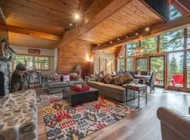 Ember Ridge Retreat by Tahoe Getaways - 3BR Pet-Friendly Carnelian Bay Rental w Fenced Yard, Ping Pong, Hot Tub, Near Northstar
