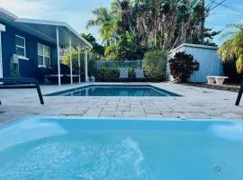 Clearwater Beach 3 bedroom/2 bath with heated pool