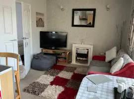 1st Floor Hillview 2 bedroomed central location