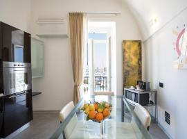 Maison Bleu LUXURY SUITE sul Porto di Trani，位于特拉尼的酒店