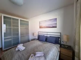 Central business apartment - FREE PARKING