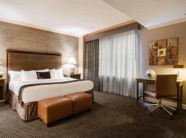 白厅大酒店，位于芝加哥的酒店