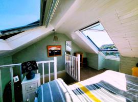 Tackleway privileged Sea Views Hastings old town whole house 3 beds，位于海斯廷斯的度假屋