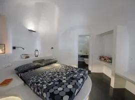 Santorini traditional 1Bd apt with private hot tub