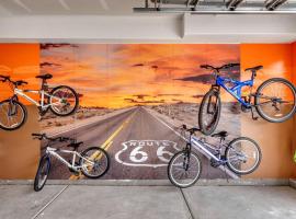 Adventure Base Camp Pet Friendly with Resort Living Pool, Arcade, Pickle-ball，位于华盛顿的度假村