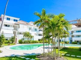 OCEANFRONT & Garden View VILLAS Hotel WIFI BBQ Parking Los Corales beach CLUB & SPA，位于蓬塔卡纳的酒店