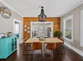 Charming Craftsman close by Bishop Arts & Downtown