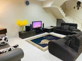 Semi -D Homestay Seremban 2，位于芙蓉的酒店