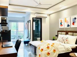 BluO Studio2 DLF Cybercity - Balcony, Gym TT, Lift，位于古尔冈的酒店