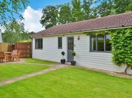 Finest Retreats- Little Dunley - Oaktree Cottage