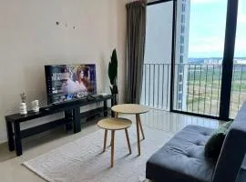 Eighteen Suite at Trefoil Setia Alam